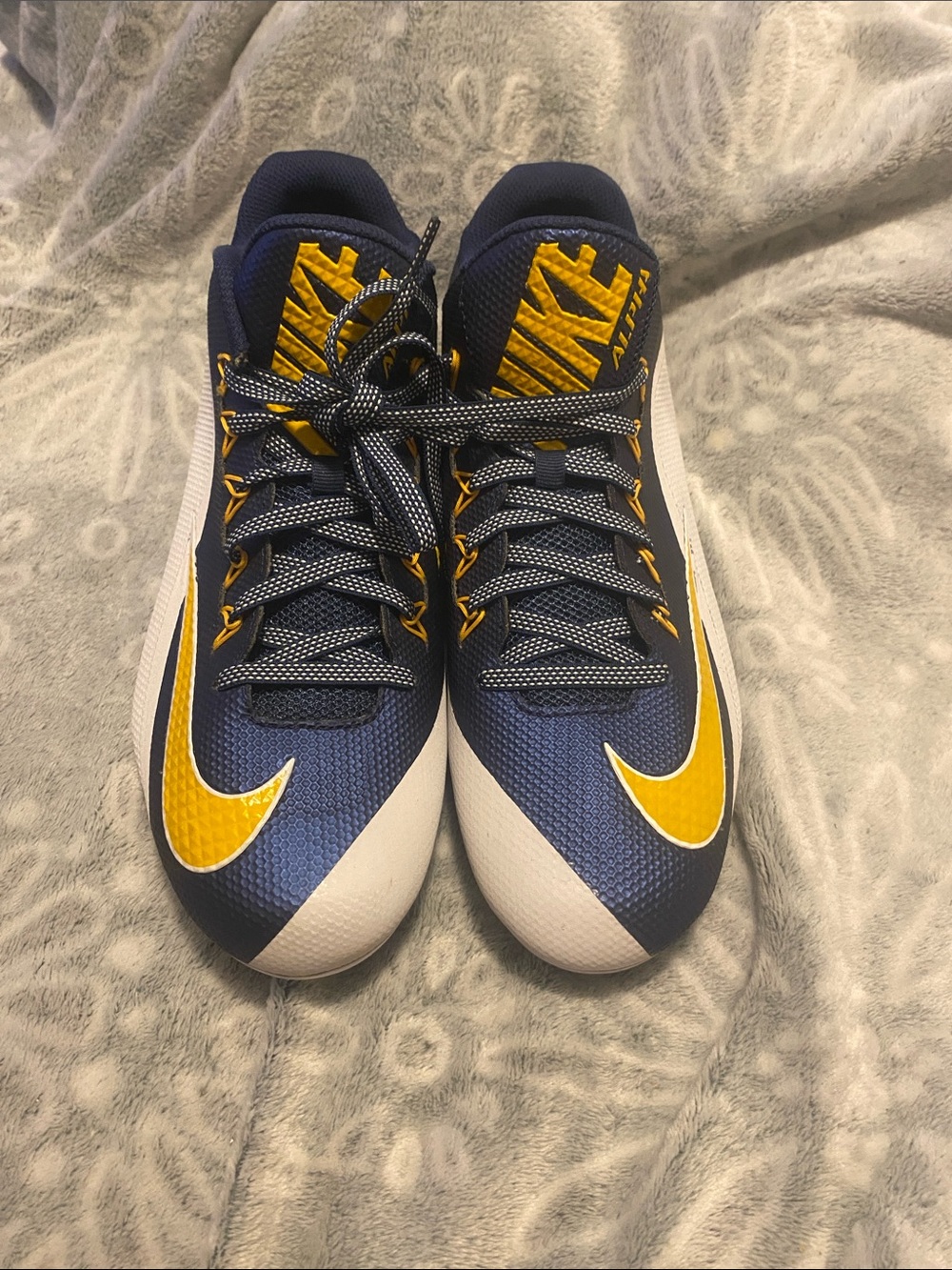 Nike Men’s Navy and Yellow Performance Athletic Shoes